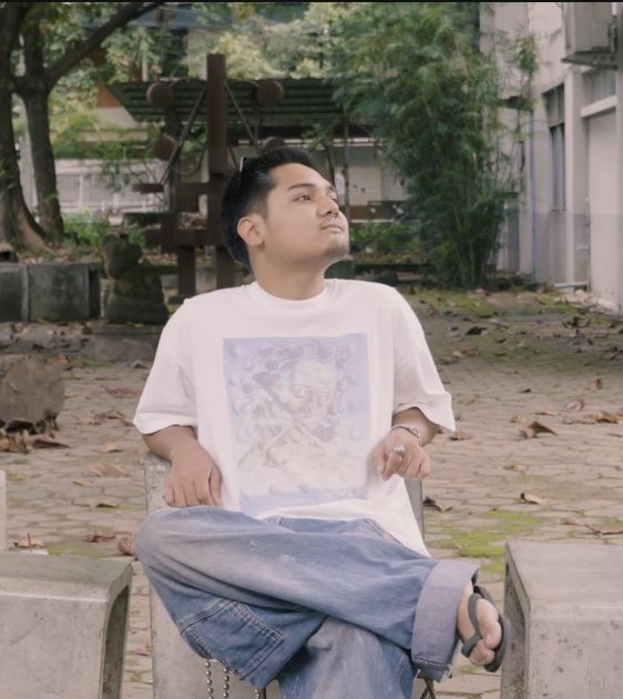 「โกลาหล」のポスター
