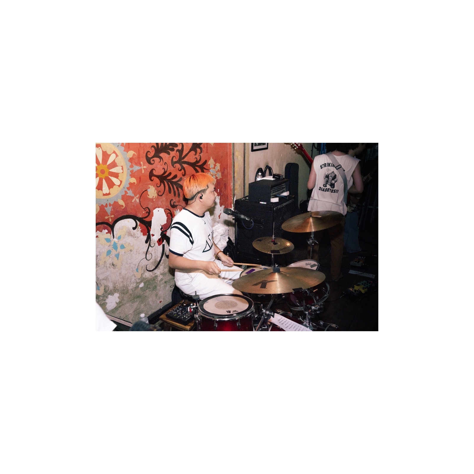 Through the indie scene — Page 19
