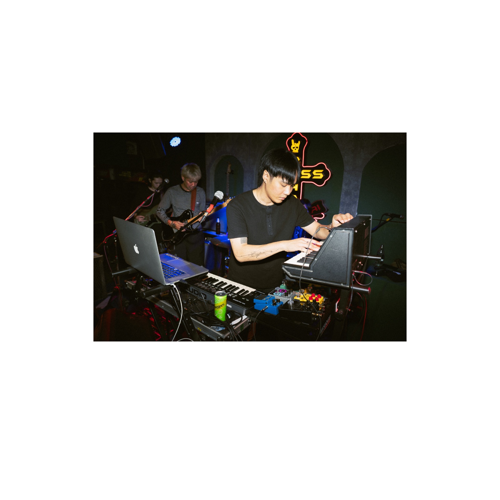 Through the indie scene — Page 35